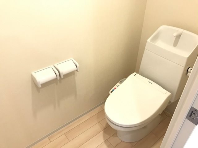 【仮）日立市石名坂町アパート新築のトイレ】