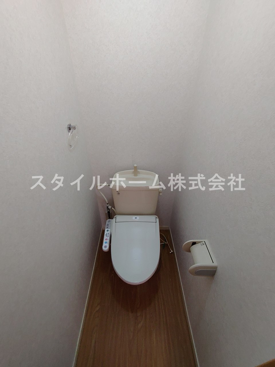 【ビートルタウン　アルル街D棟のトイレ】