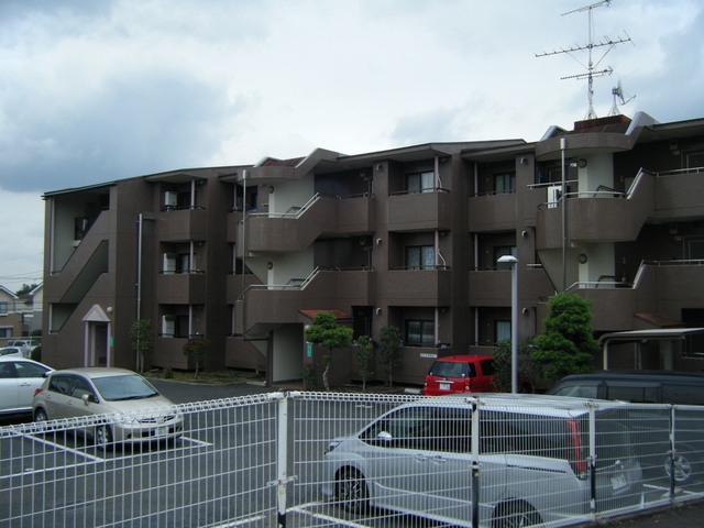 岩澤マンションの建物外観