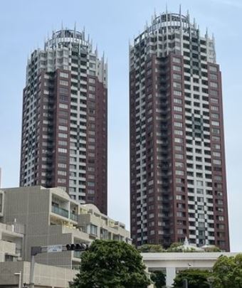 THE　TOWERS　DAIBA　WESTの建物外観