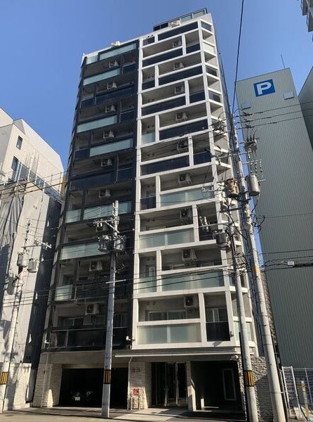 札幌市中央区南二条西のマンションの建物外観