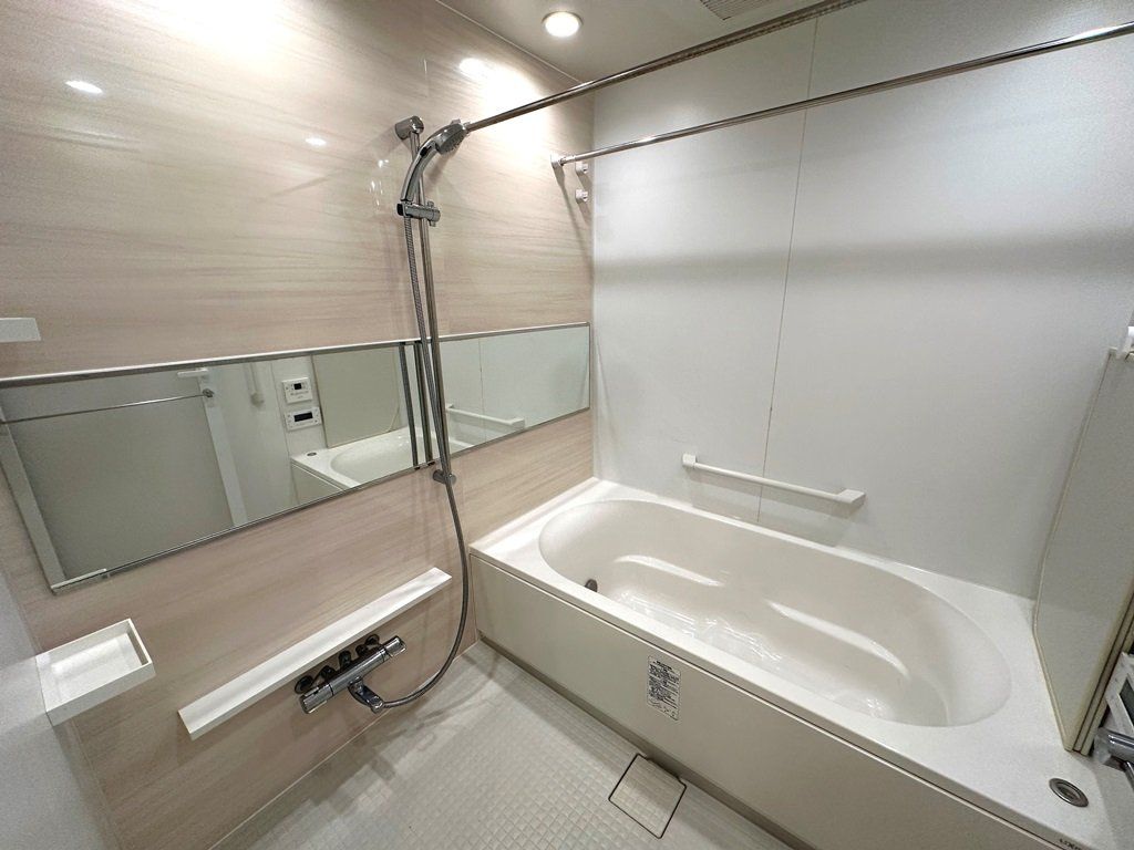 バス・シャワールーム　浴室
