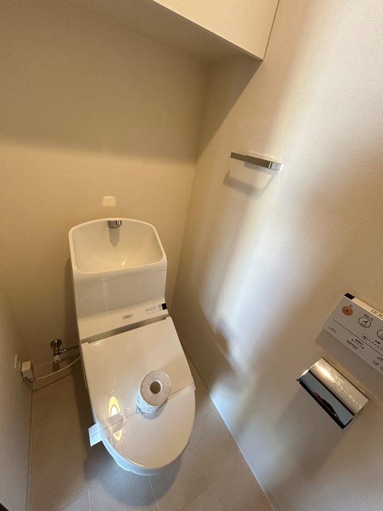 トイレ　トイレ