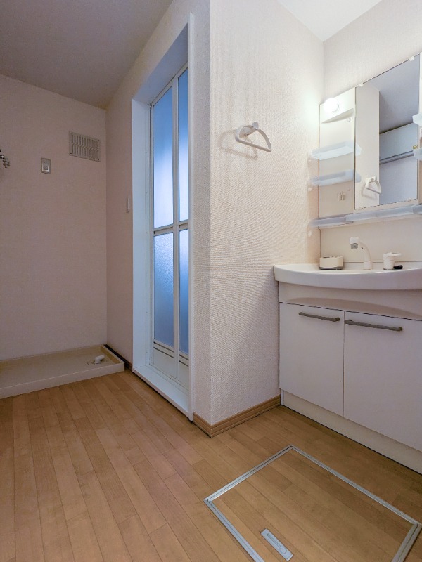 洗面設備　図面と現状に相違がある場合には現状を優先