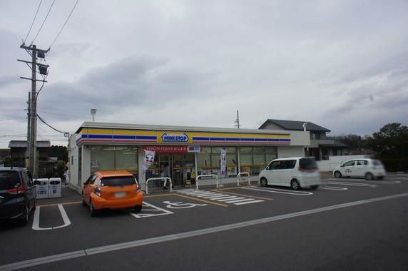 コンビニ　ミニストップ（コンビニ）まで640m