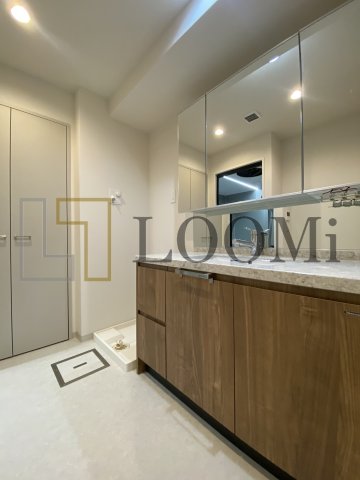 洗面設備　THE WEAVE MINAMI SEMBA　独立洗面所