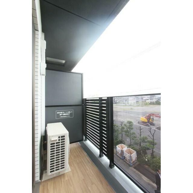 バルコニー　（別タイプ参考写真）レアライズ志茂　北区志茂3