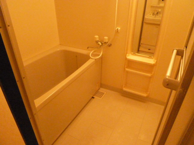 バス・シャワールーム　お風呂です