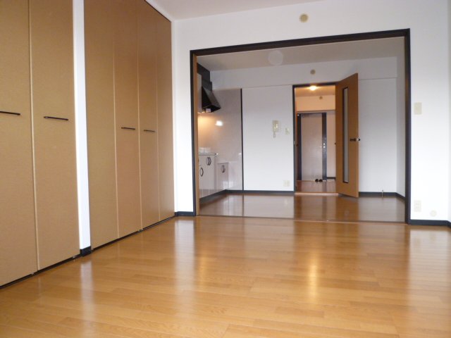 居室・リビング　ゆったり過ごせる居間です