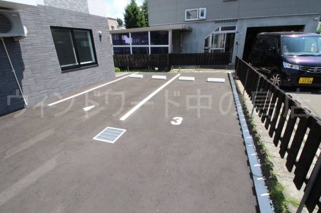 駐車場　詳細は、ウィンドワード中の島店までご相談下さい。