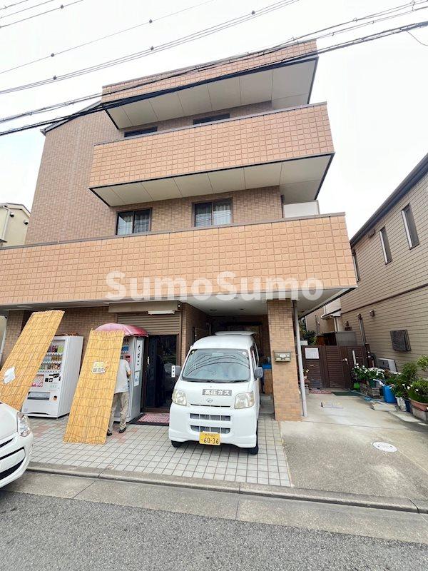 建物外観　落ち着いた雰囲気の外観です