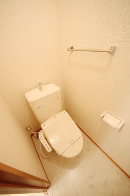 トイレ　★見学希望等はタウンハウジング中央林間店までお気軽に♪★