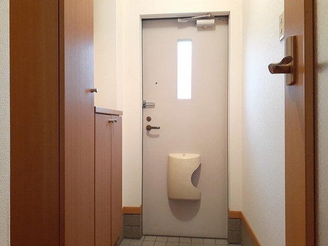 玄関　落ち着いた玄関です