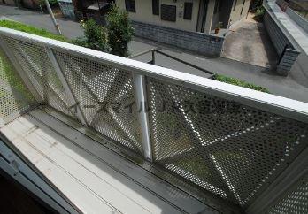 バルコニー　陽当たり良好なバルコニーです