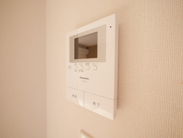 セキュリティ　★モニター付きインターホンですので安心ですね★