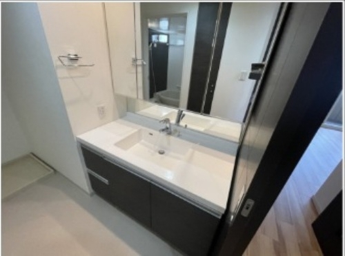 洗面設備　洗面台　※同タイプの部屋のお写真です