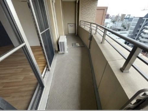 バルコニー　バルコニー　※同タイプの部屋のお写真です