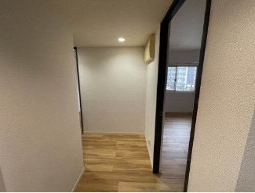 玄関　廊下　※同タイプの部屋のお写真です