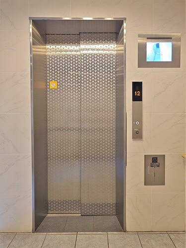 その他　エレベーター