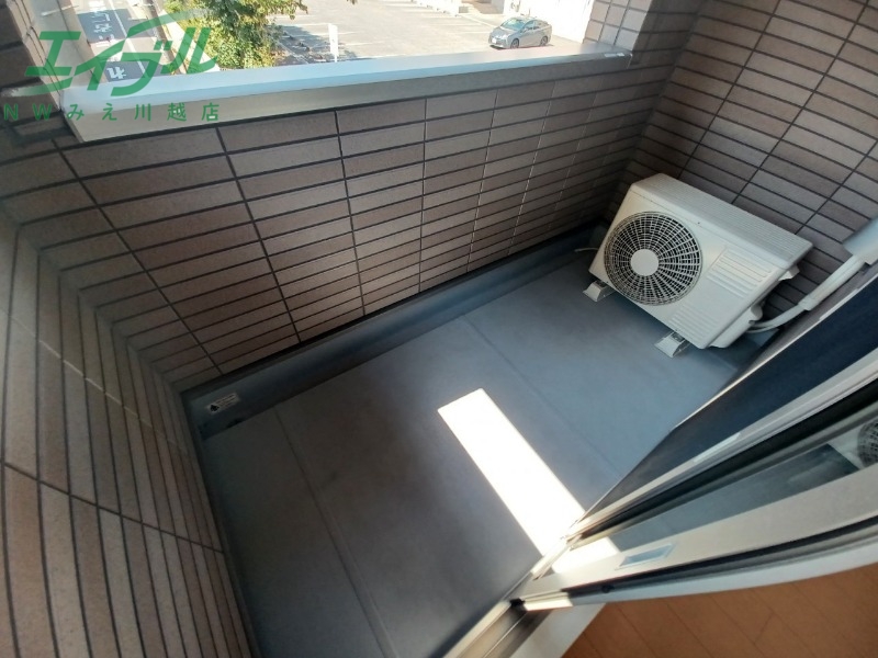バルコニー　同型別部屋参考写真です