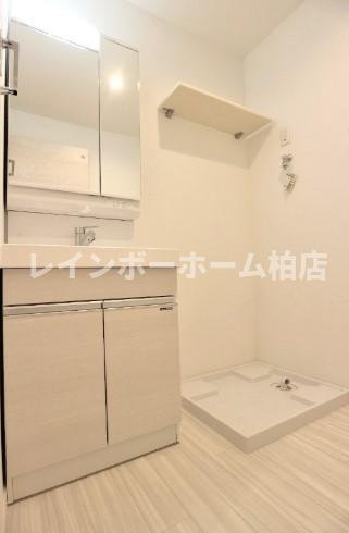 洗面設備　広い洗面スペース