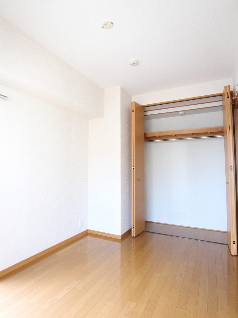 収納　同物件参考他部屋写真です