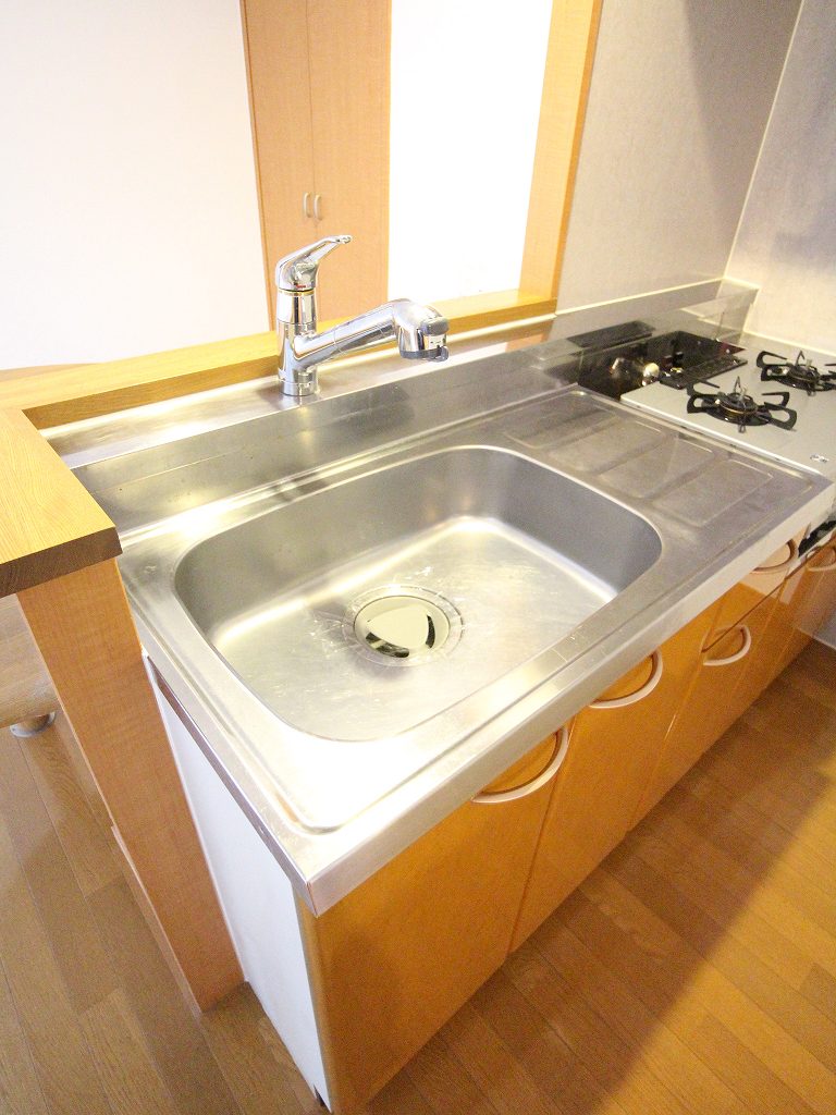 キッチン　キッチンです。同物件参考他部屋写真です