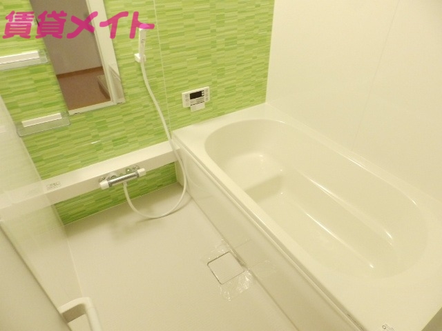 maisonすずかけの風呂写真