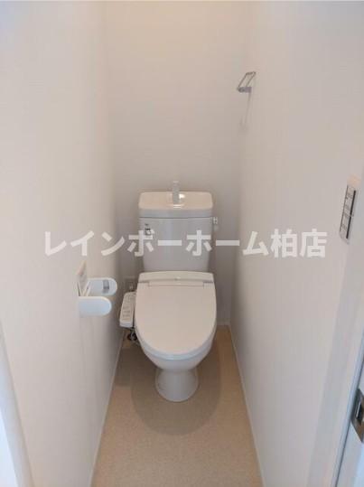 トイレ　トイレもきれいです