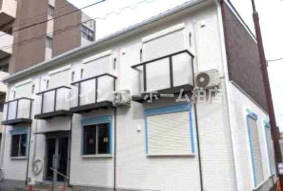 バルコニー　暖かな日差しのふりそそぐバルコニー