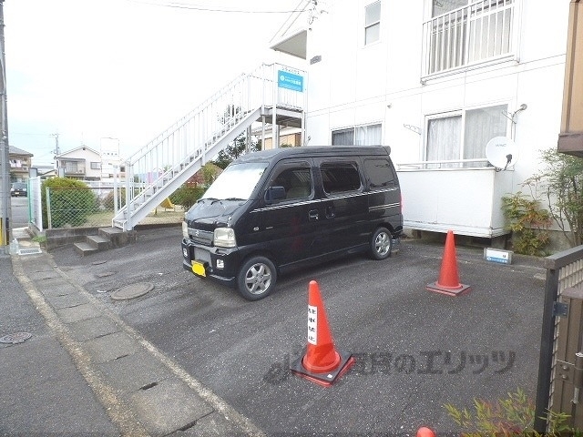 【大津市大江のアパートの駐車場】