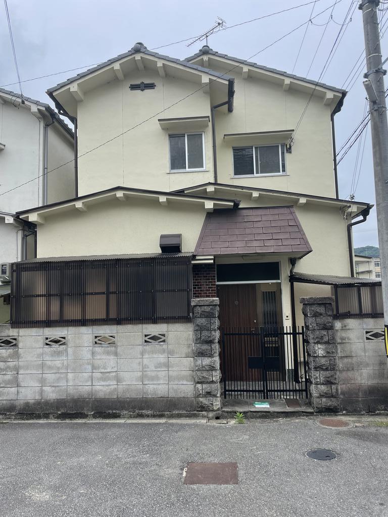 上手野戸建の建物外観