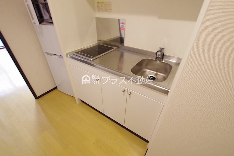 キッチン　設備仕様は号室により異なる為、現況を優先致します。