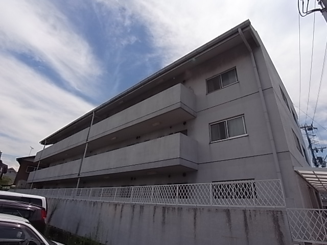 加古川市別府町別府のマンションの建物外観