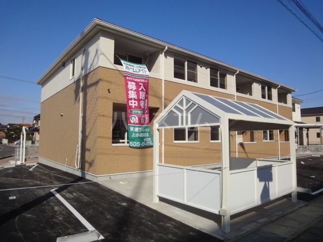 清須市廻間のアパートの建物外観