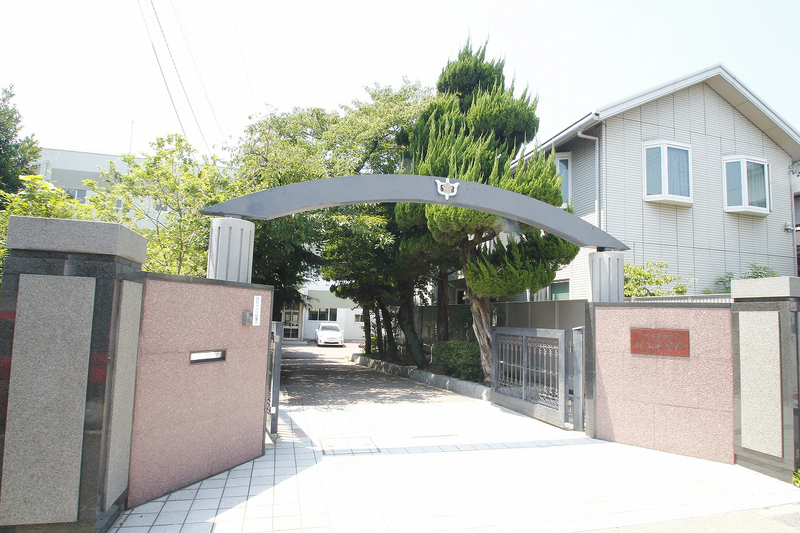 中学校　桜山中学校（中学校）まで761m