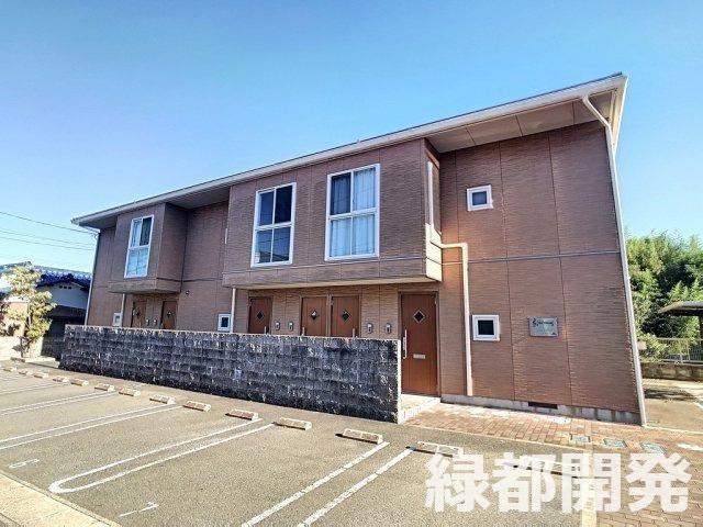 下関市清末西町のアパートの建物外観