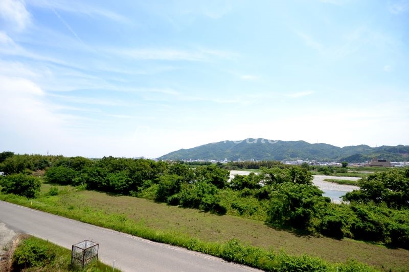 【徳島市国府町早淵のマンションの眺望】