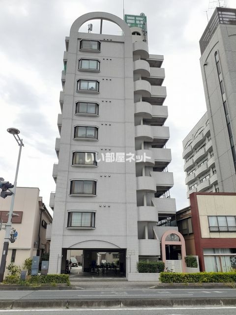 熊谷市本石のマンションの建物外観