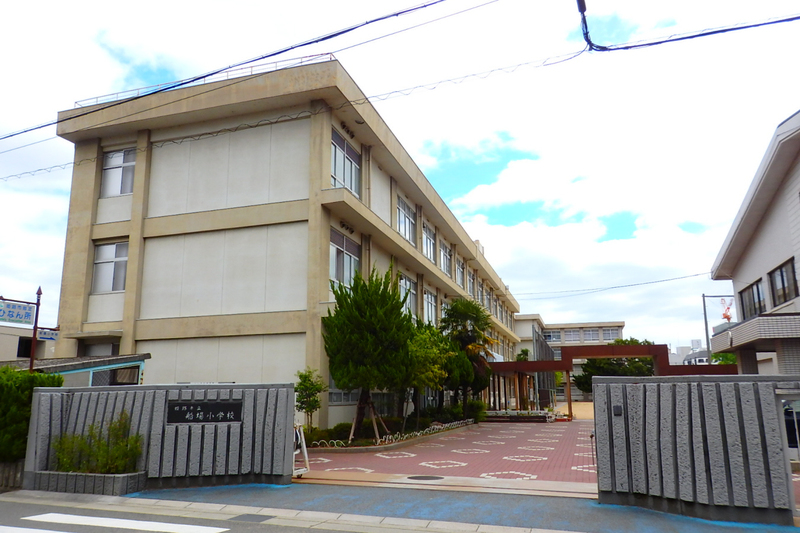 【サンコーポ車崎の小学校】