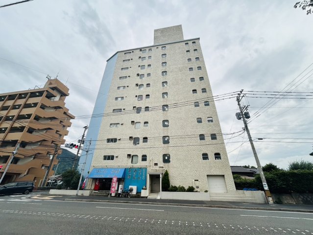 【ブルーハイツ三郎丸の建物外観】