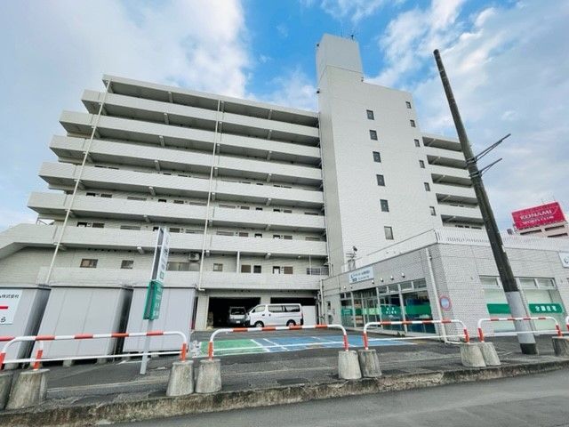 入間市河原町のマンションの建物外観