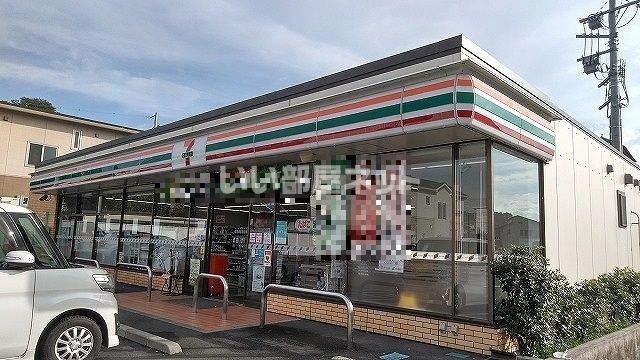 【入間市河原町のマンションのコンビニ】