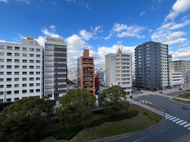 【広島市中区東平塚町のマンションの眺望】