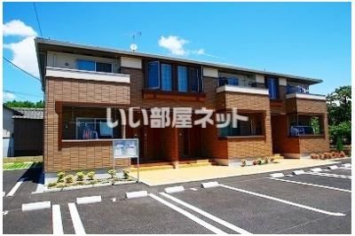 熊本市南区城南町下宮地のアパートの建物外観