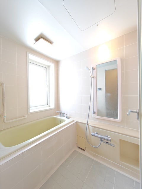 バス・シャワールーム　浴室