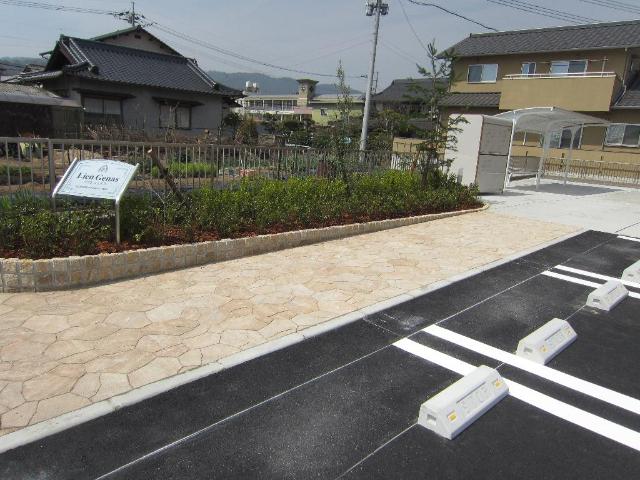 駐車場　外観写真（昼）