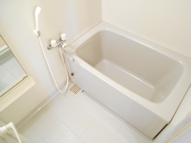 バス・シャワールーム　綺麗なバスルーム