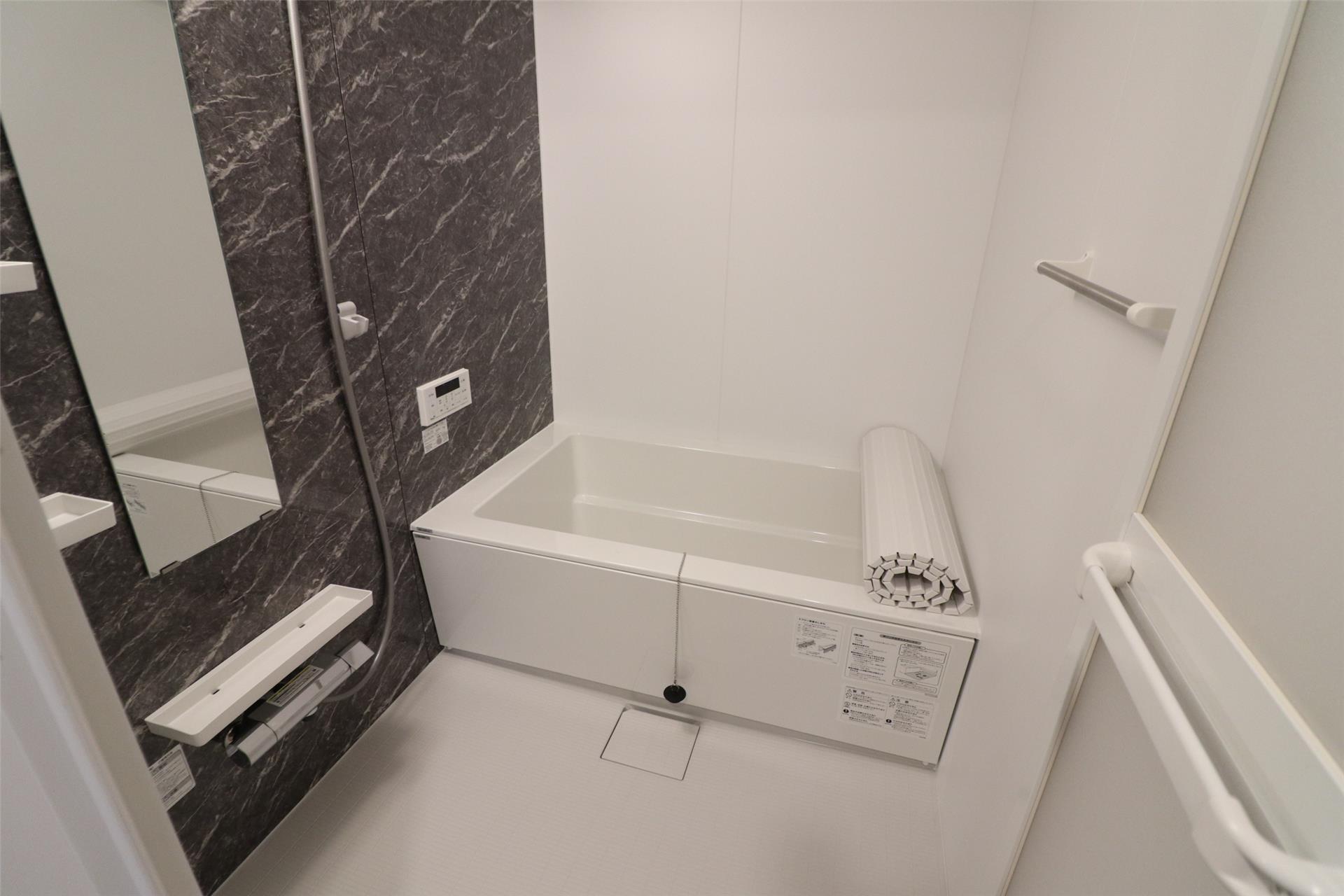 バス・シャワールーム　追い焚き・浴室乾燥機付き