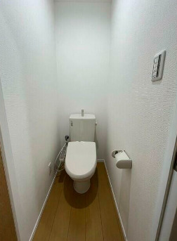 トイレ　清潔感のあるトイレです